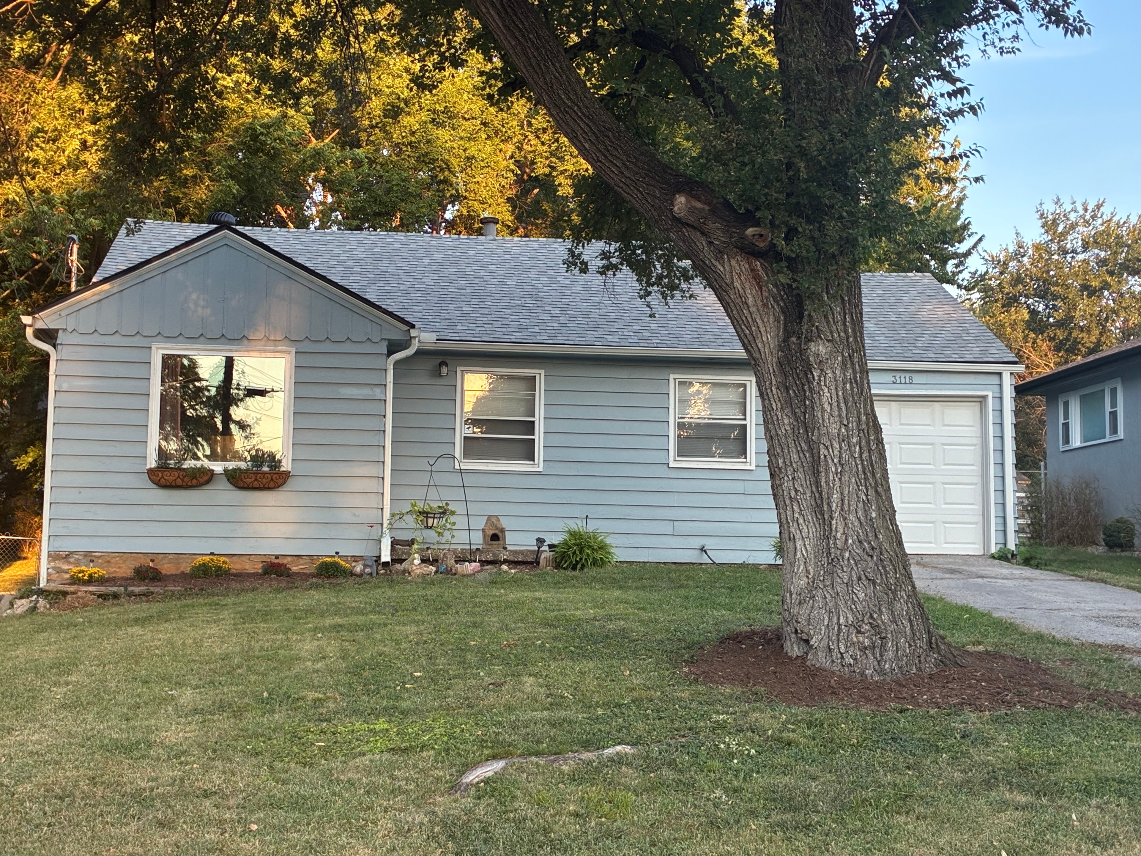 Exterior view of 3118 Puckett Road